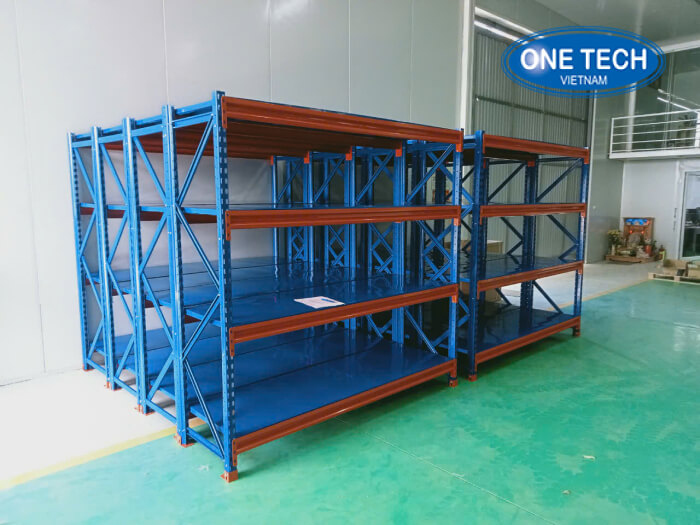 Kệ trung tải An Giang có cấu tạo rất đơn giản