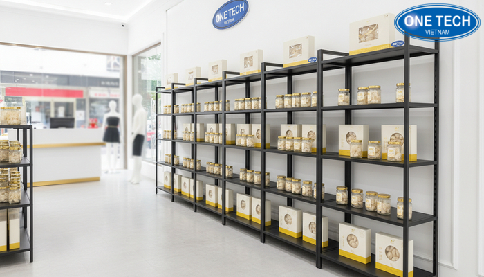 Lắp đặt kệ trưng bày yến sào thực tế Hình ảnh lắp đặt kệ trưng bày yến sào thực tế tại cửa hàng